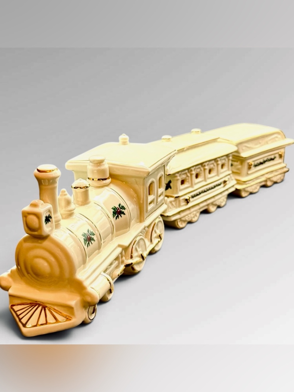 Vintage 2002 Lighted Porcelain Christmas Train Set White Cream Gold Trim 3 Pc